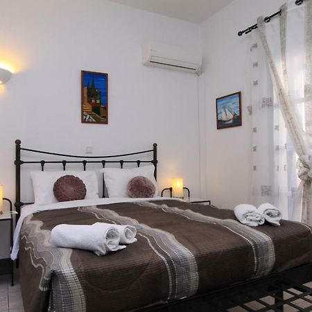 Sea Side Beach Hotel คามารี ภายนอก รูปภาพ