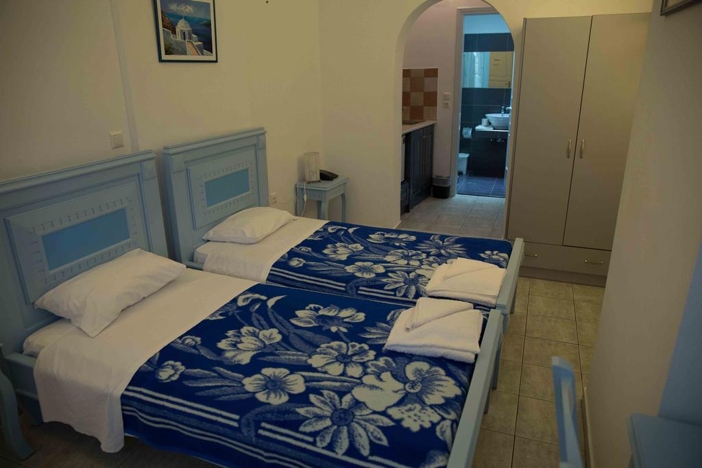 Sea Side Beach Hotel คามารี ภายนอก รูปภาพ